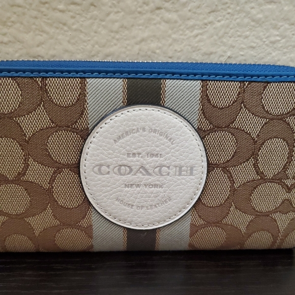 Coach Dempsey Accordion Zip Wallet In Signature Jacquard Witn Stripe And Coach P - Picture 5 of 11